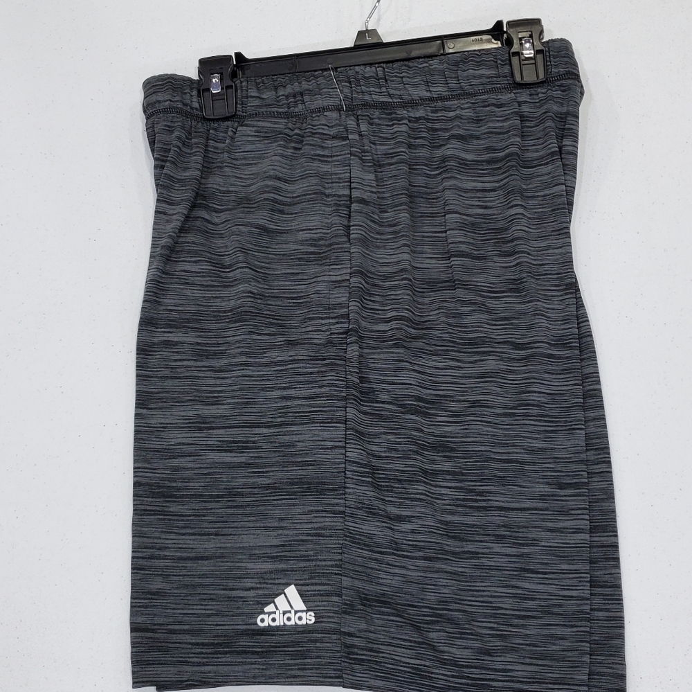 🆕️ Adidas Short